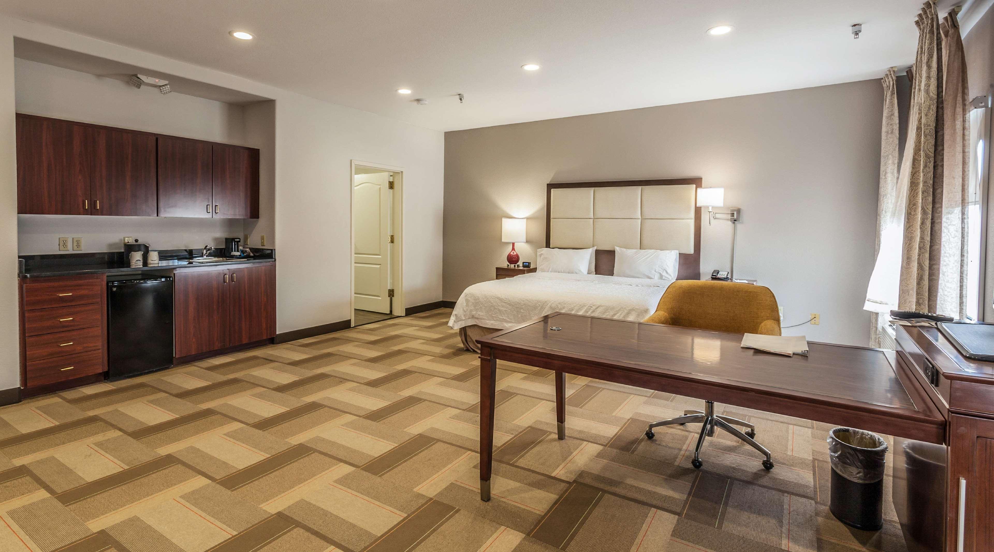 Hampton Colorado Springs-airport Hotel 3*