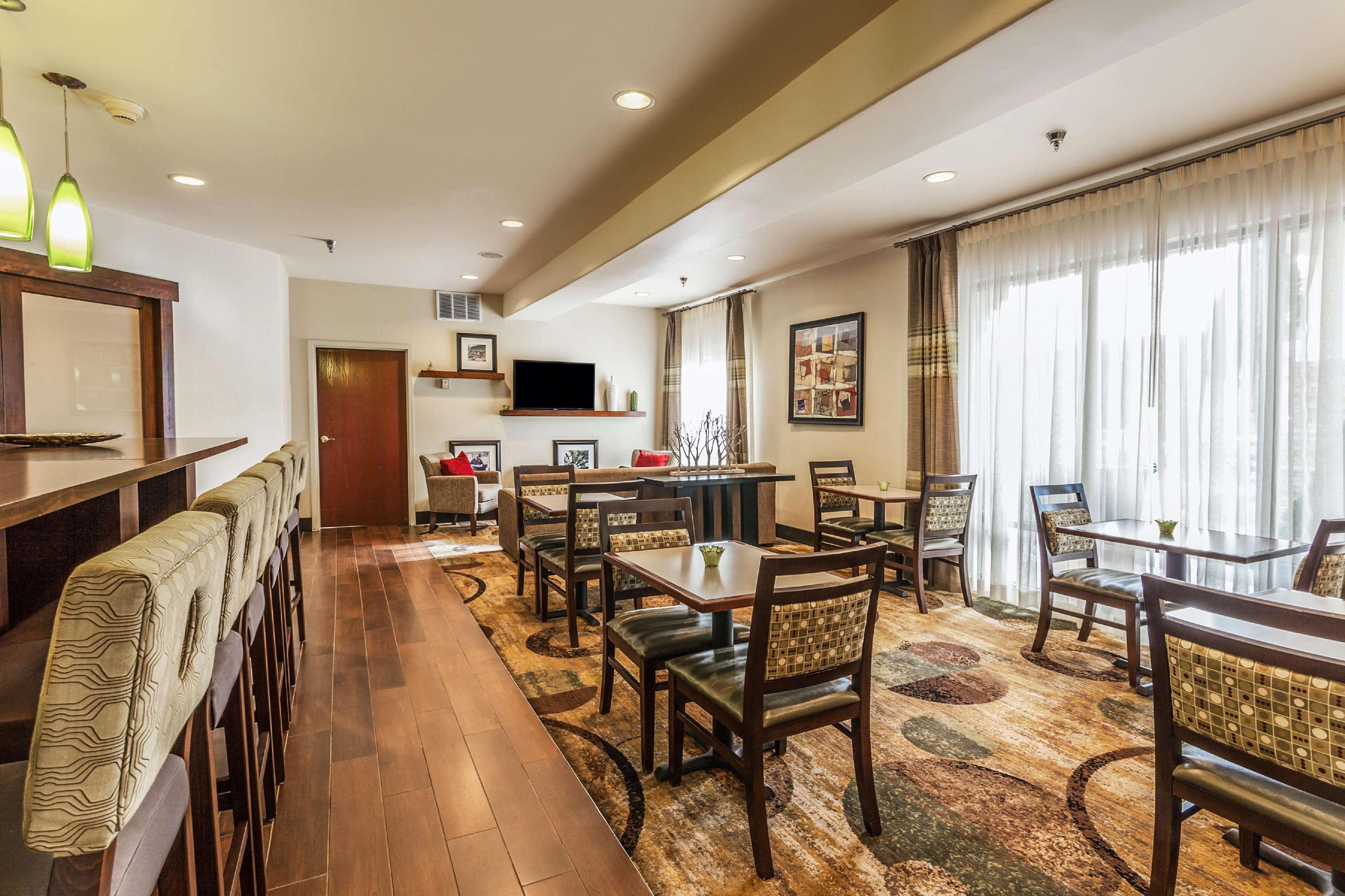 Hotel Hampton Colorado Springs-airport Colorado Springs